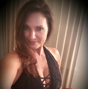 Meet your Posher, Gina